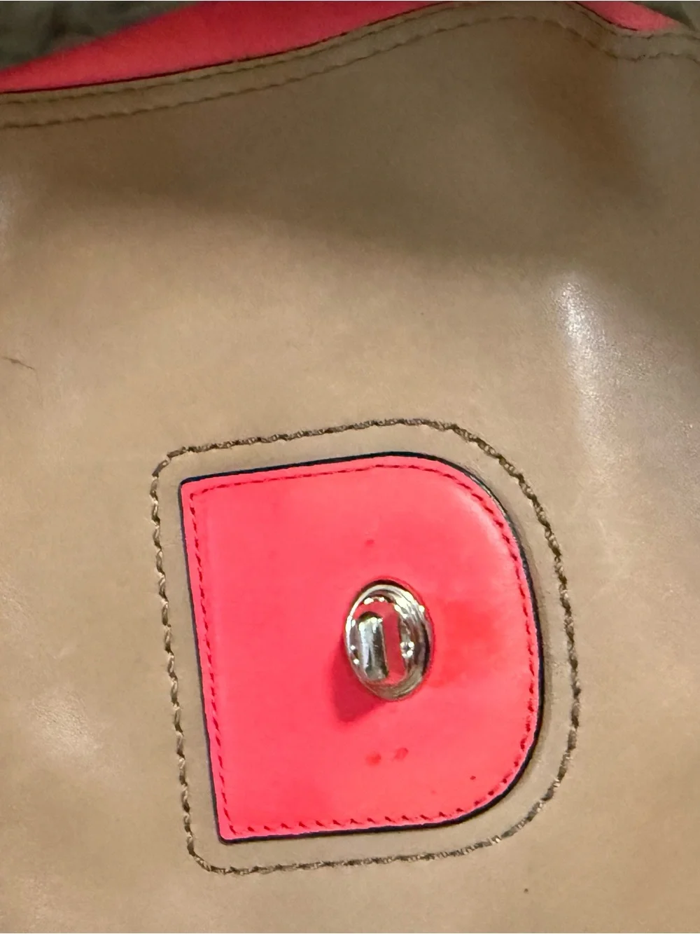 Coach gorgeous hard